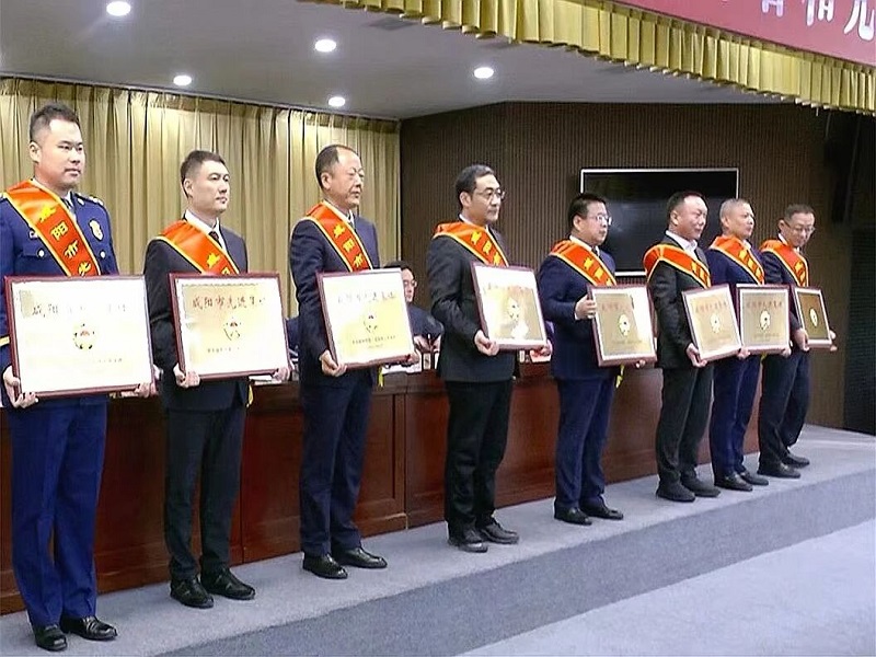 喜報！咸陽路橋工程公司榮獲咸陽市 “先進(jìn)集體”榮譽(yù)稱號